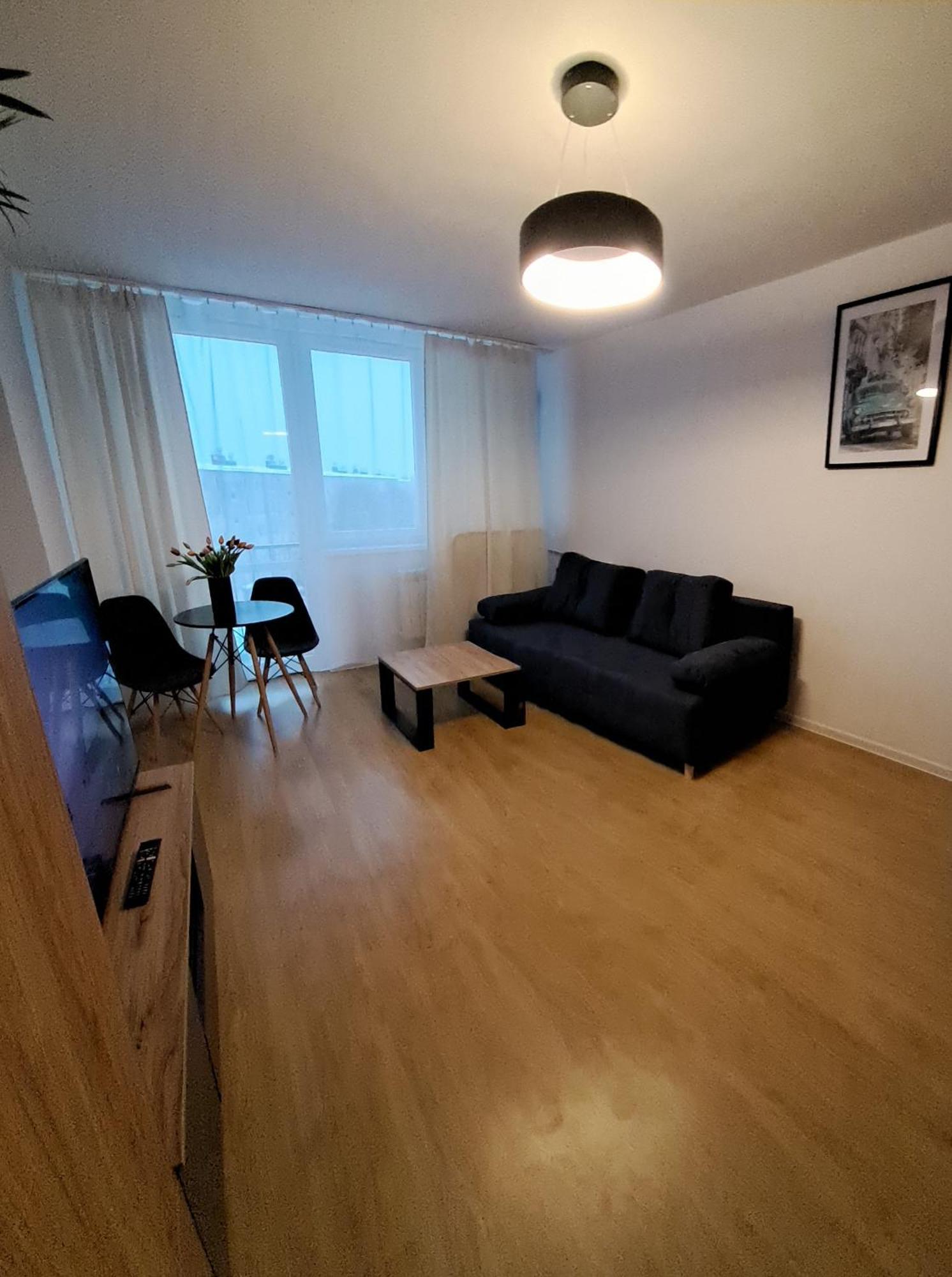 Kawalerka 28M Salon Z Kuchnia Centrum 노비 삭츠 외부 사진
