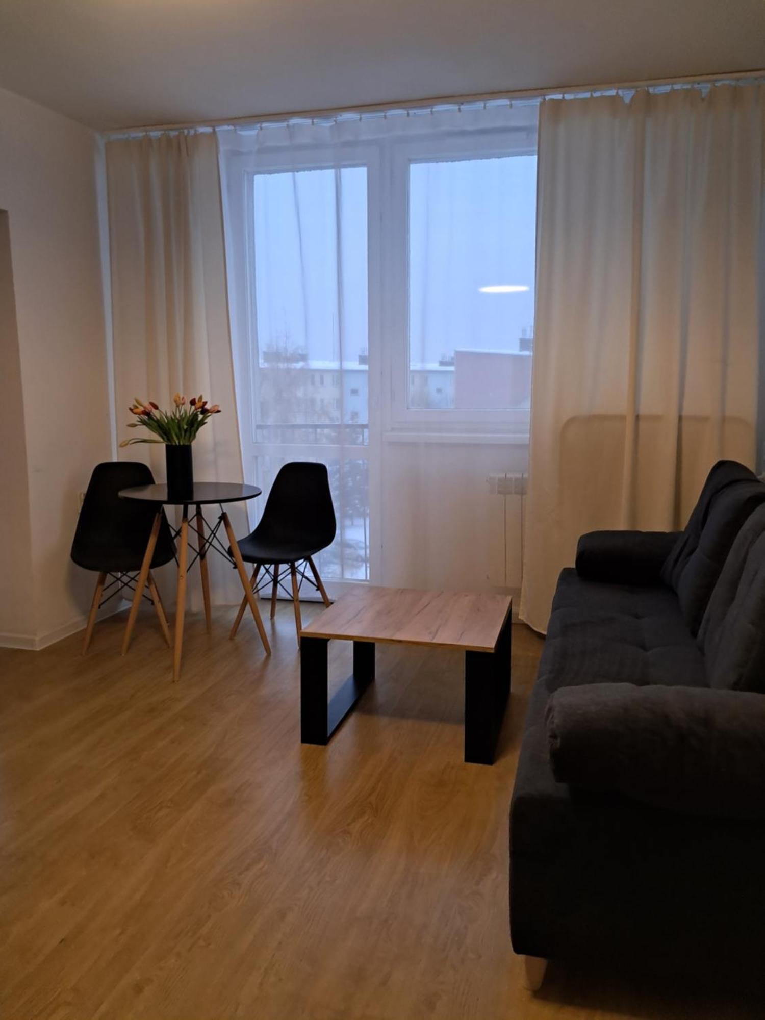 Kawalerka 28M Salon Z Kuchnia Centrum 노비 삭츠 외부 사진